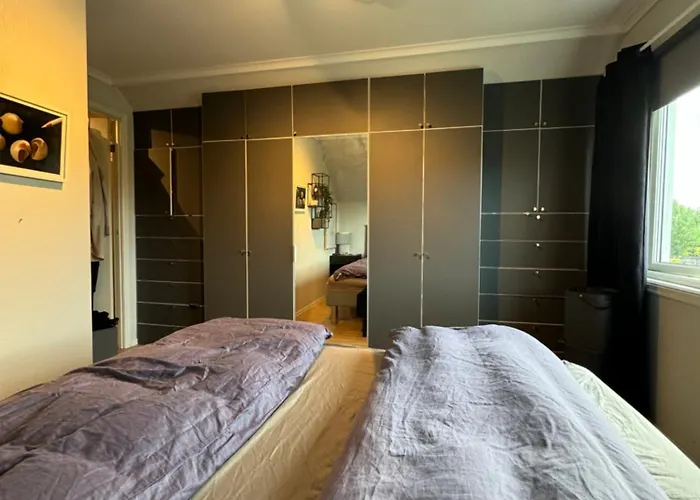 Close To Center Og Ons *