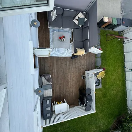 Enebolig Naer Sentrum Og Ons Min 3 Night ヴィラ